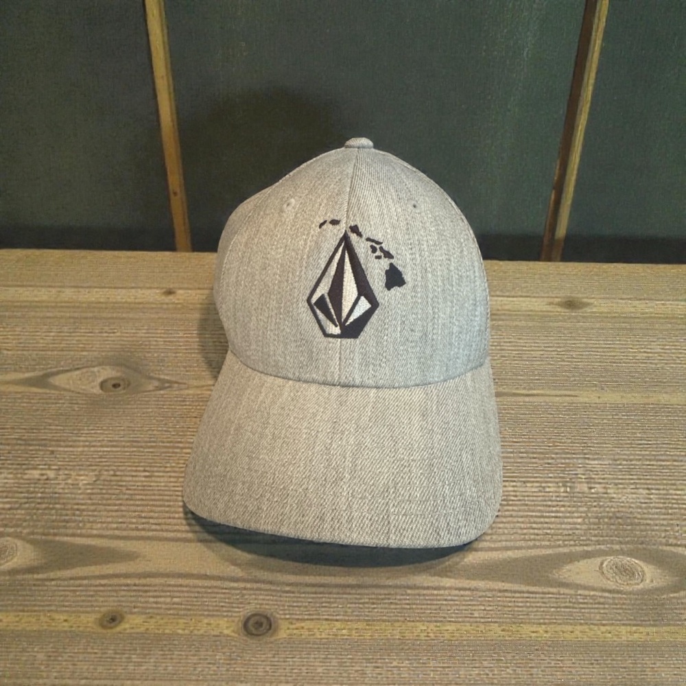 Rare Volcom Hawaii Youth FlexFit Hat - Heather Gray & Black